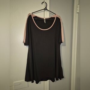 LuLaRoe Size XLarge Women's Black and Pink Top